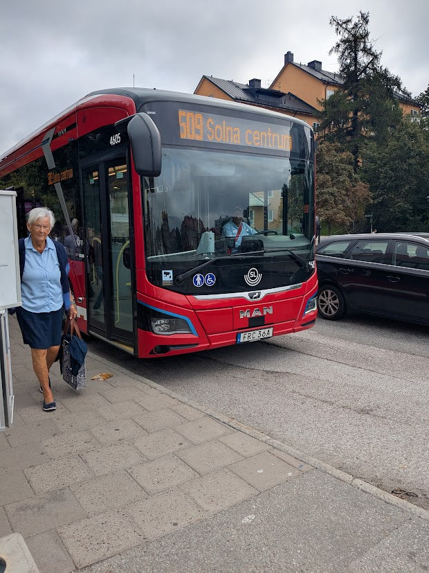 車借りに行きます！！