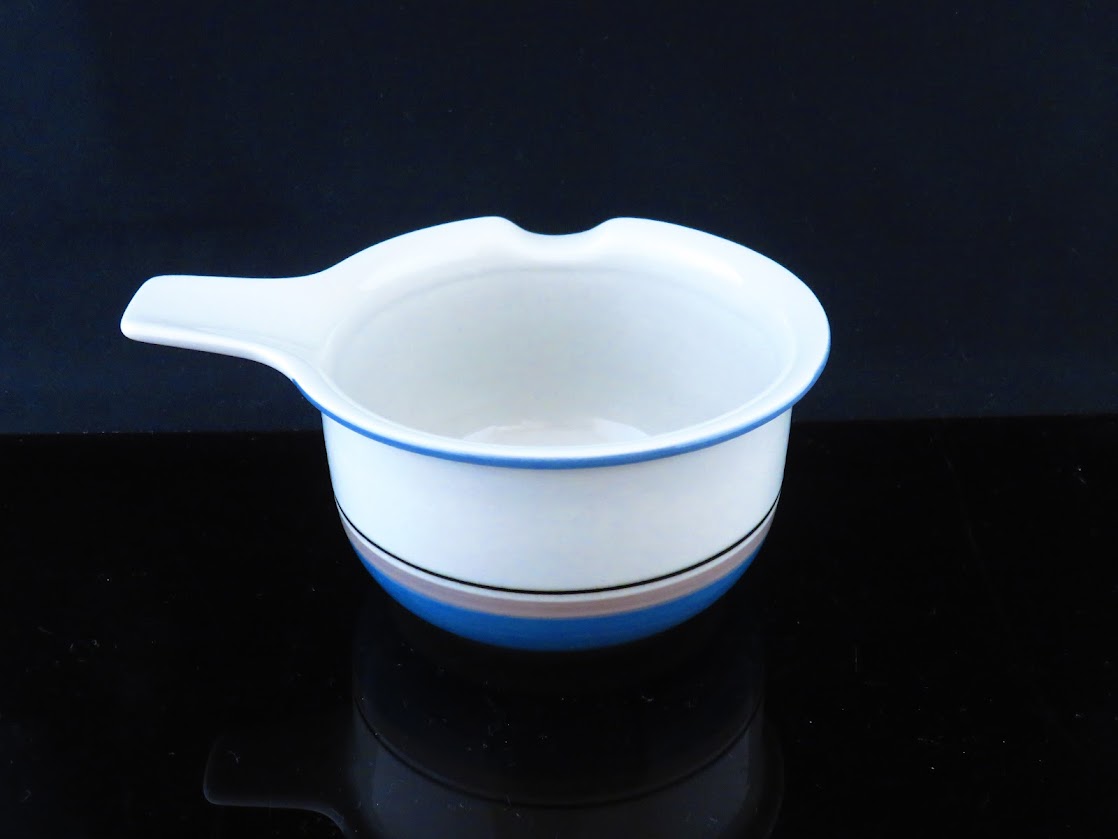 ARABIA/アラビア Uhtua/ウートゥア ソースボート Inkeri Leivo/インケリレイヴォ Ulla Procope/ウラプロコッペ