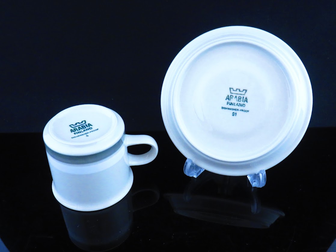 ARABIA/アラビア Salla/サーラ Raija Uosikkinen/ライヤウオシッキネン コーヒーカップ&ソーサー サイズ中 [2]