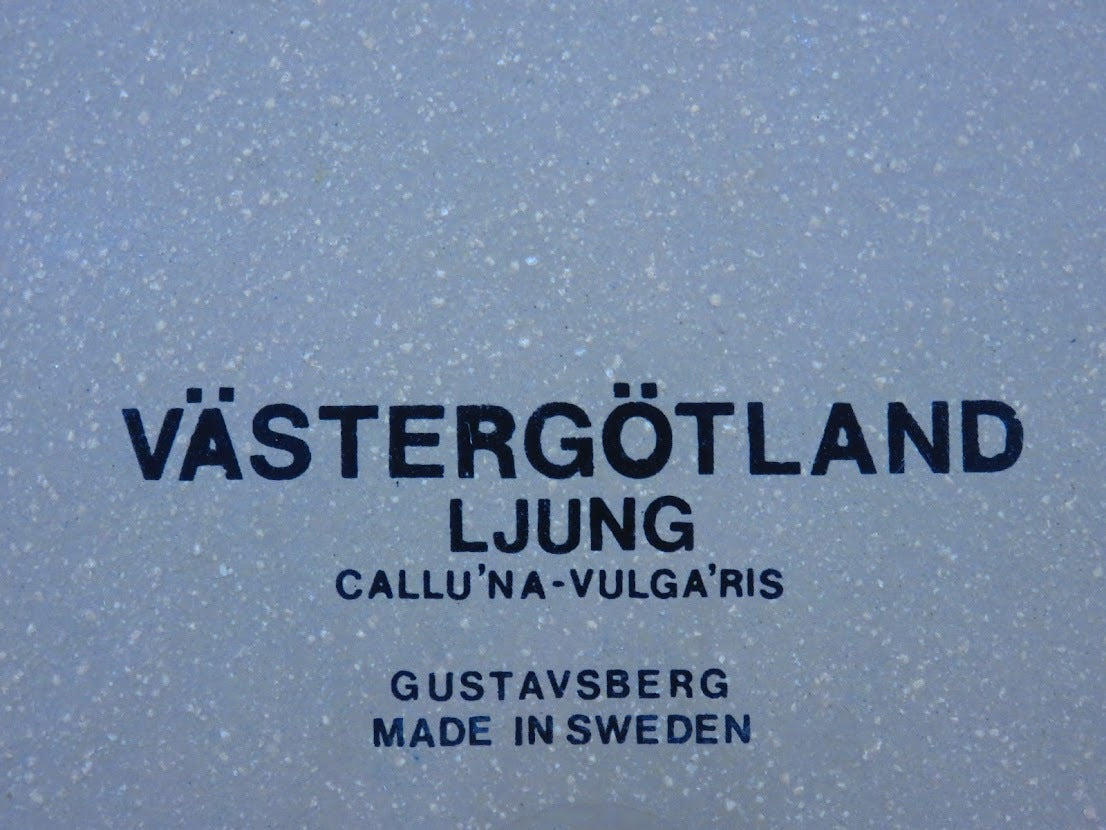 Gustavsberg/グスタフスベリ 陶板 VASTERGOTLAND/ヴェステルイェートランド LJUNG/ギョリュウモドキ